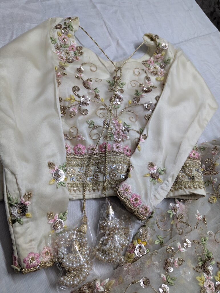 sari blouse making by zeefah clothing and tailoring (2)